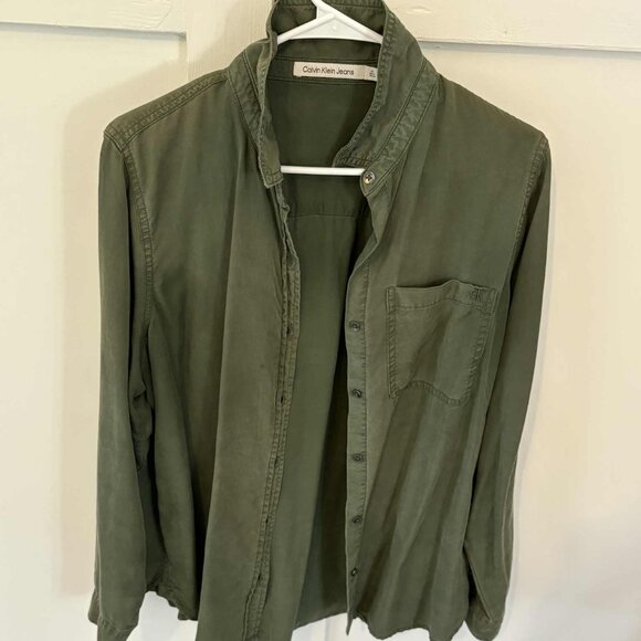 Calvin Klein Jeans Olive Button-Up Shirt – Size Large - Picture 1 of 2